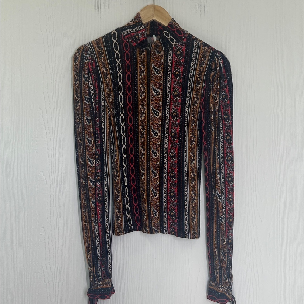 Free People - Donatella Colorful Paisley Print Bohemian Mock Neck Blouse Size XS - Picture 7 of 11
